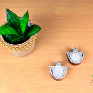 Wooden Diya Tea lights (set of 2)